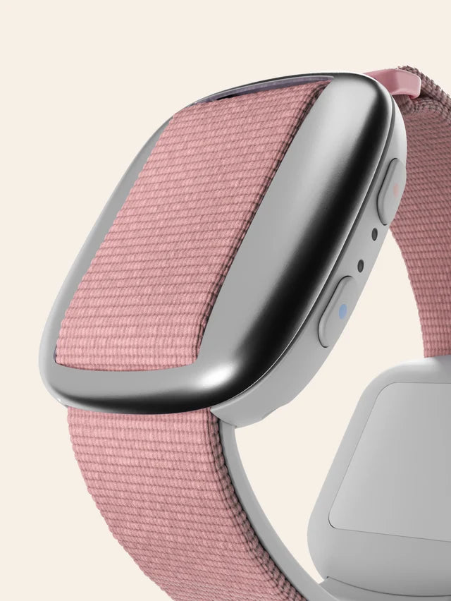 Cooling bracelet with a dusty pink strap