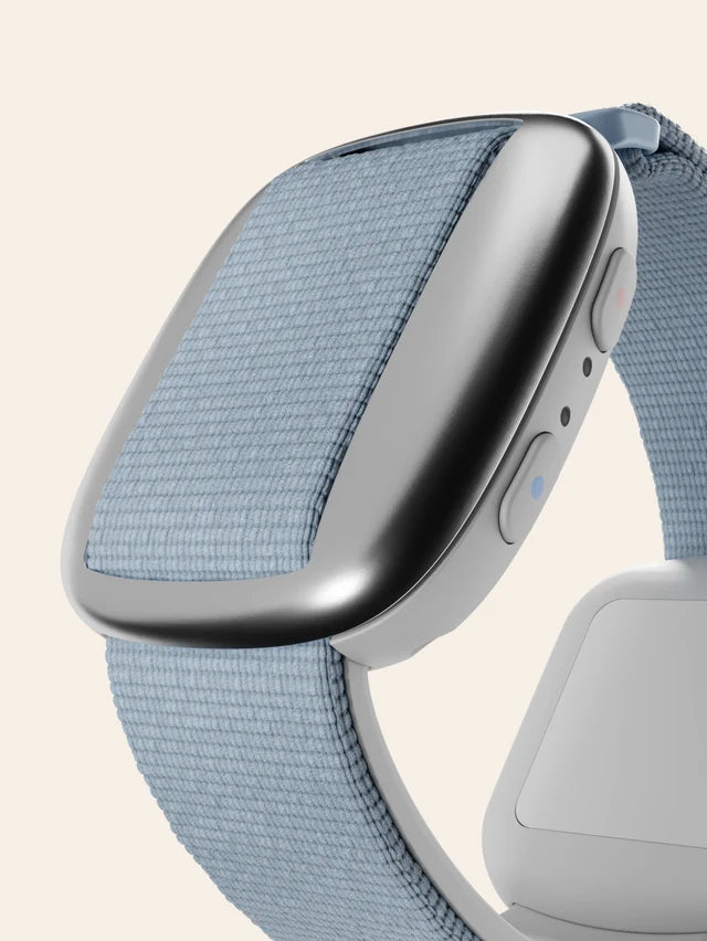Cooling bracelet with a frosted blue strap