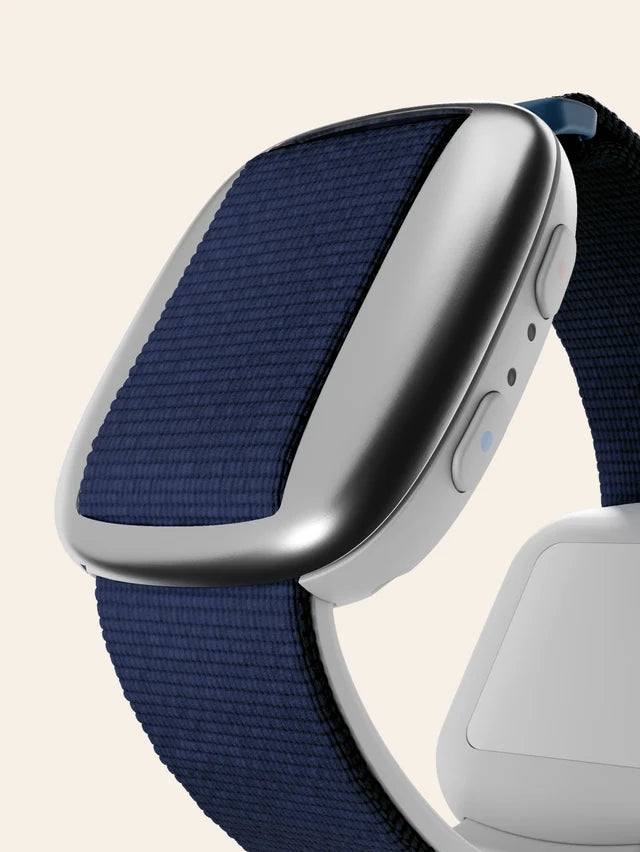 Cooling bracelet with a midnight blue strap